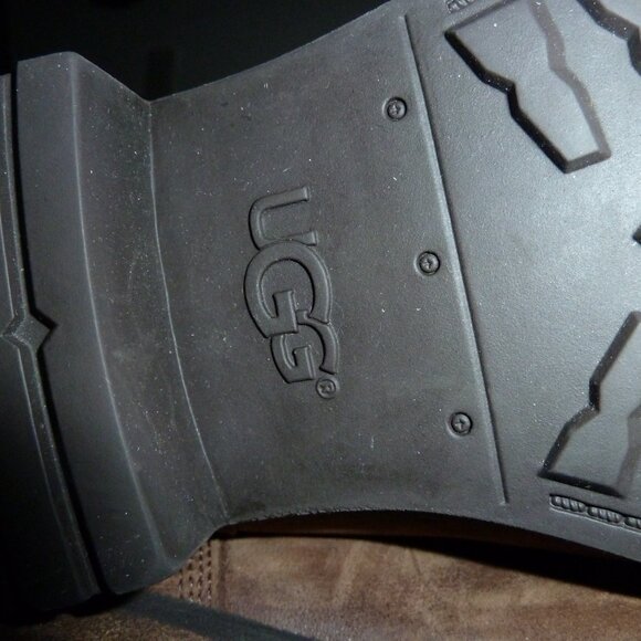 UGG Denhali Women's Size 7 Brown Leather Lace Up Shearling Ankle Boots 1007745 - Picture 11 of 13